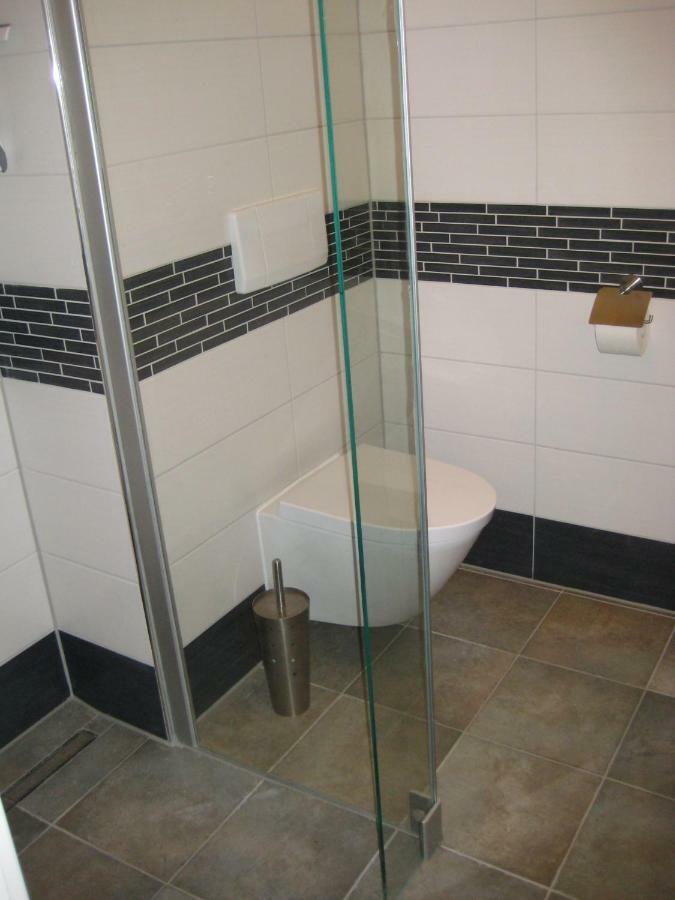 Leibniz6 Stilvolles Privatzimmer Leipzig Bagian luar foto