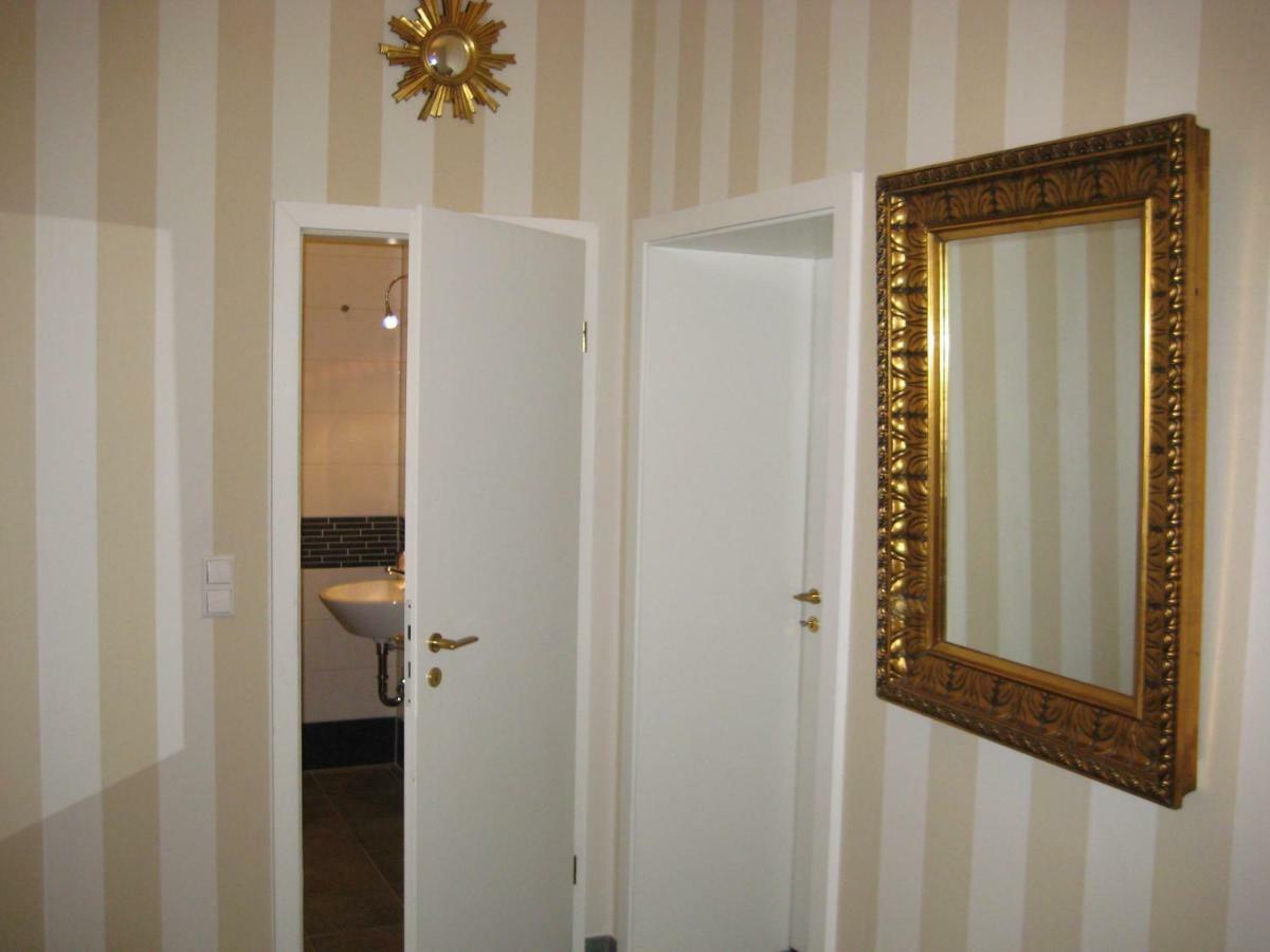 Leibniz6 Stilvolles Privatzimmer Leipzig Bagian luar foto